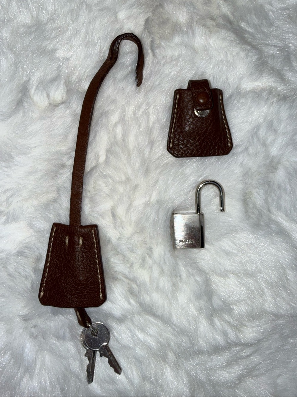 Prada Vitello Daino Box Shoulder Bag - Picture 14 of 15